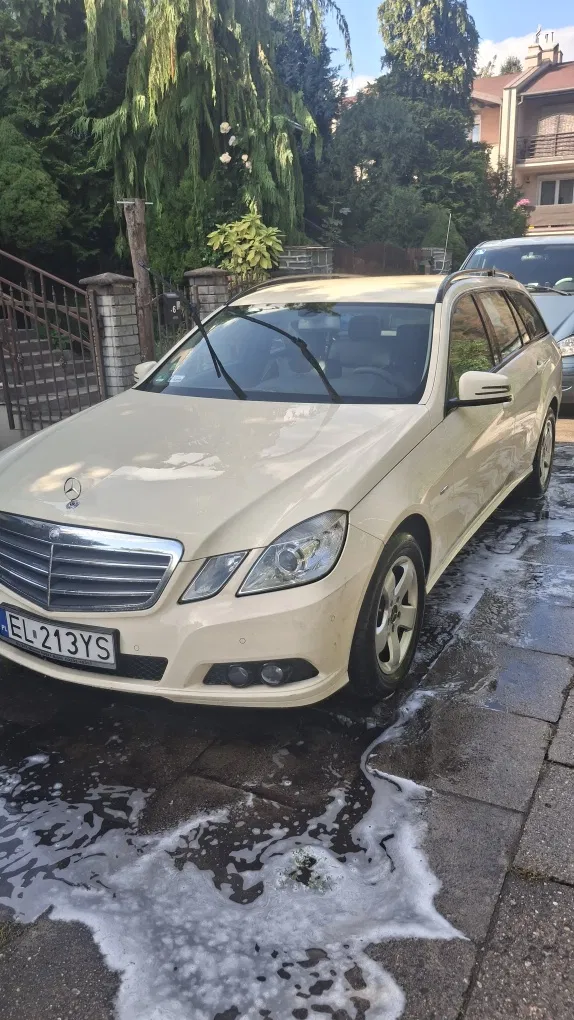 Zdjęcie: 2011 Mercedes-Benz E Klasa