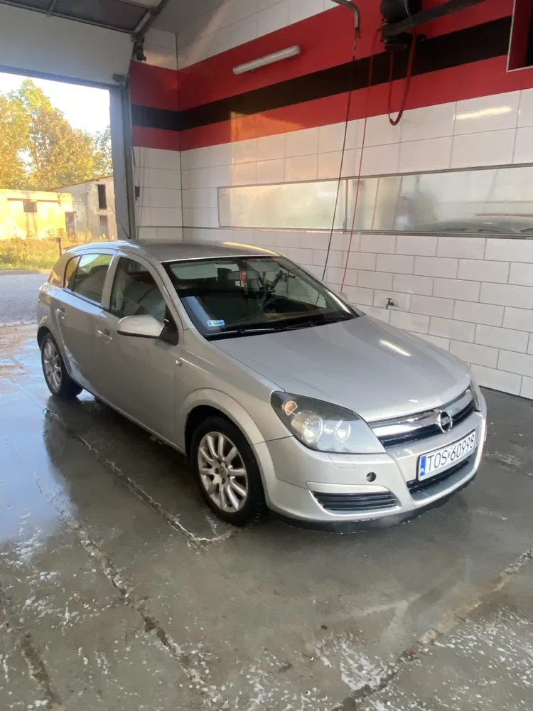 Zdjęcie: 2005 Opel Astra