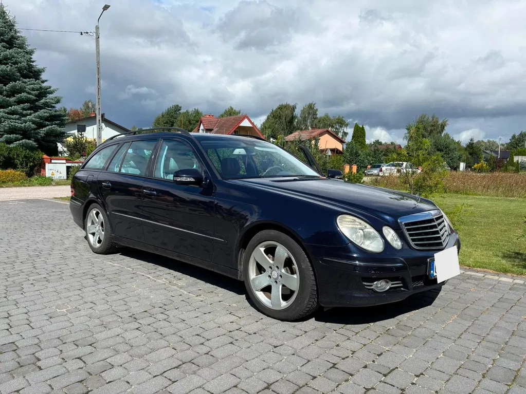 Zdjęcie: 2008 Mercedes-Benz E Klasa