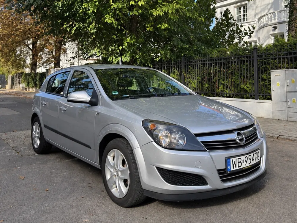 Zdjęcie: 2012 Opel Astra