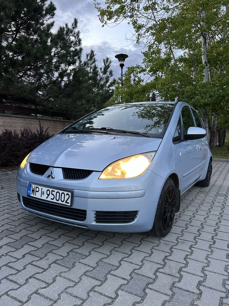 Zdjęcie: 2005 Mitsubishi Colt