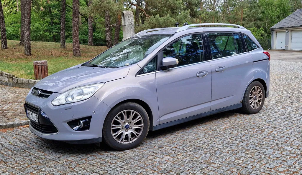 Zdjęcie: 2010 Ford Grand C-MAX