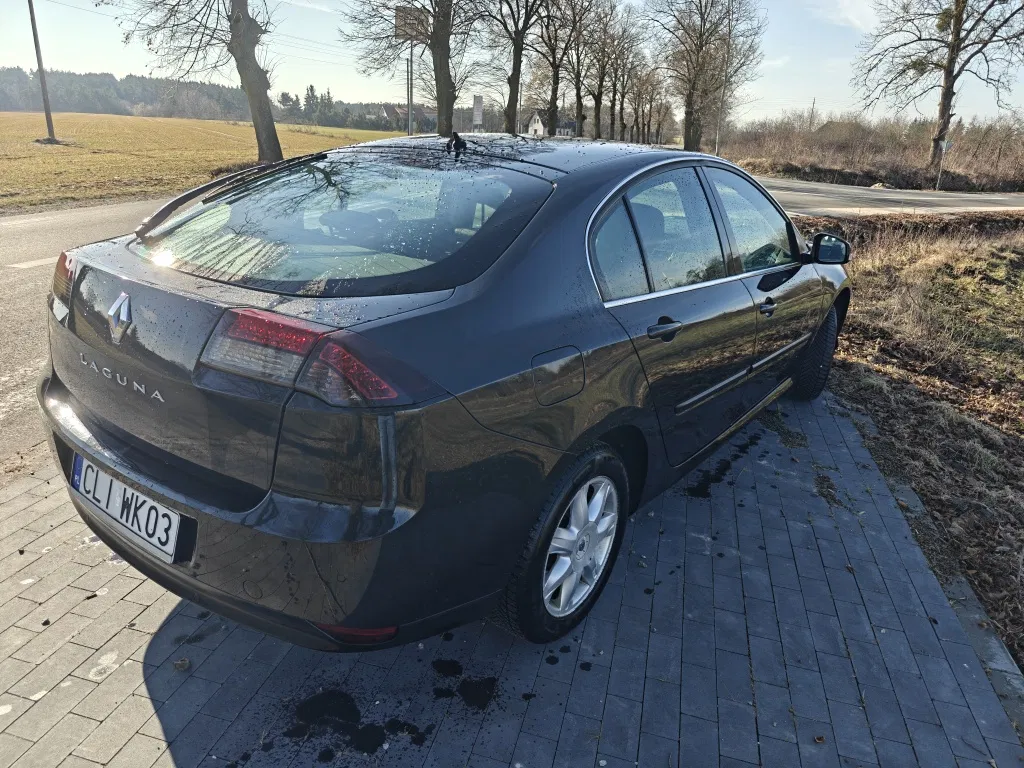 Zdjęcie: 2010 Renault Laguna