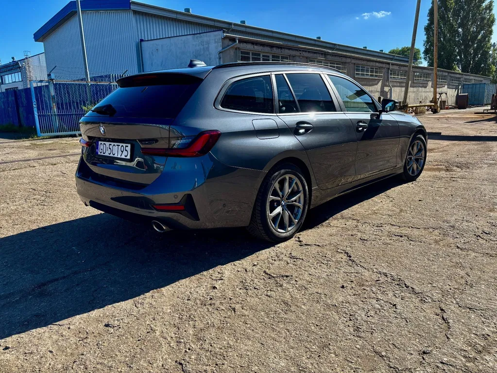 Zdjęcie: 2021 BMW Seria 3