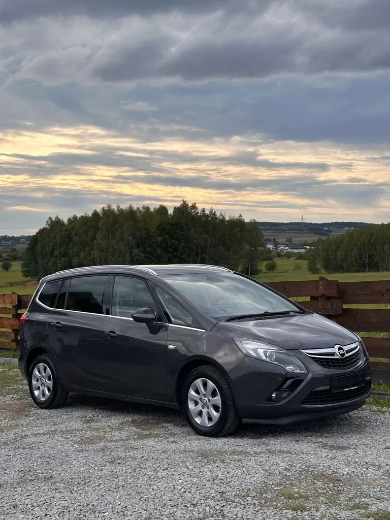 Zdjęcie: 2015 Opel Zafira
