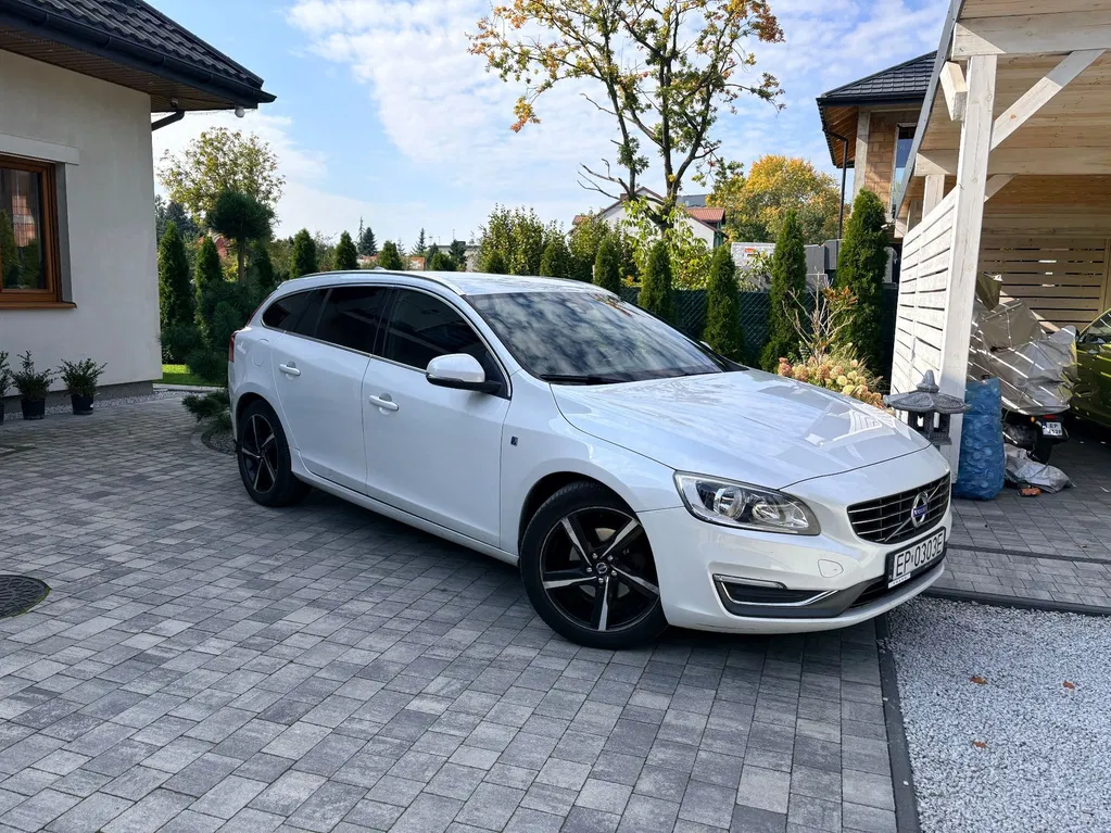 Zdjęcie: 2015 Volvo V60