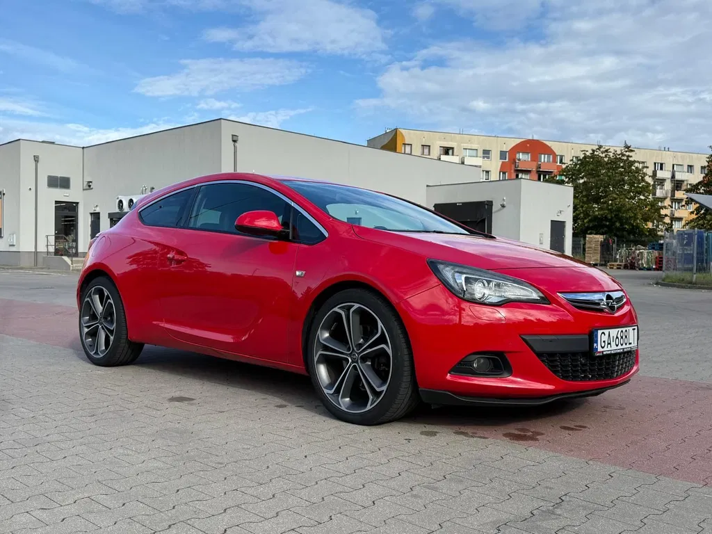 Zdjęcie: 2011 Opel Astra