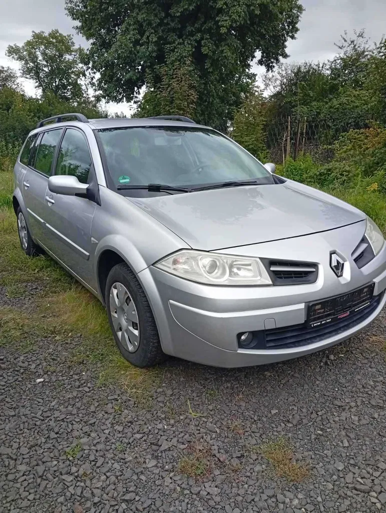 Zdjęcie: 2011 Renault Megane