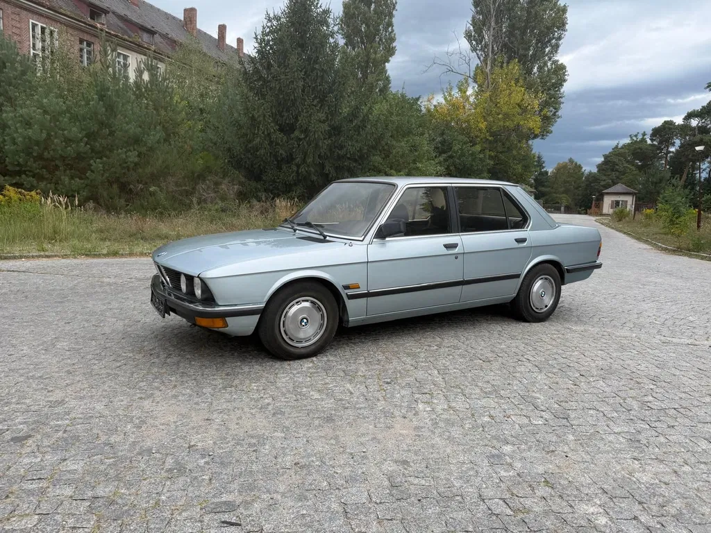 Zdjęcie: 1981 BMW Seria 5