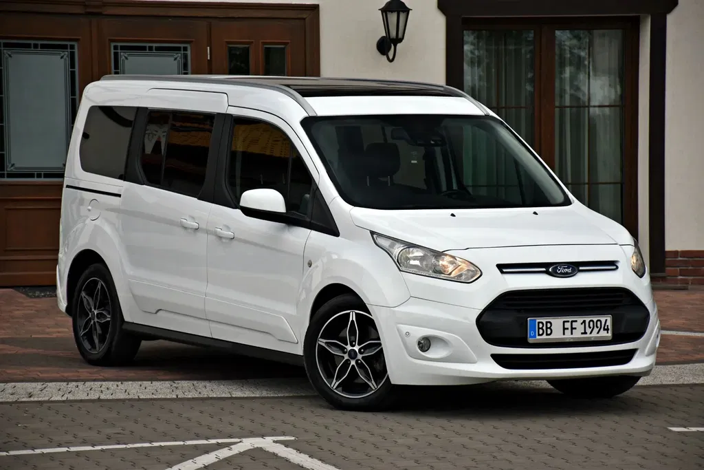Zdjęcie: 2017 Ford Tourneo Connect