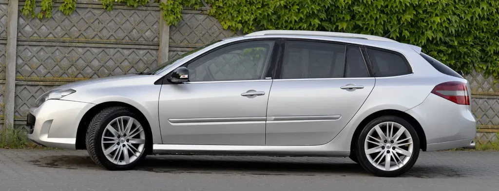 Zdjęcie: 2010 Renault Laguna