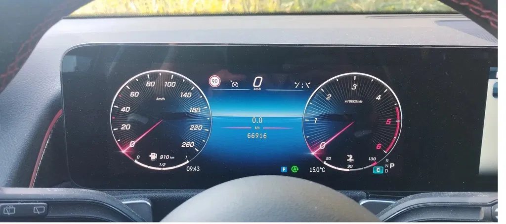 Zdjęcie: 2024 Mercedes-Benz GLB