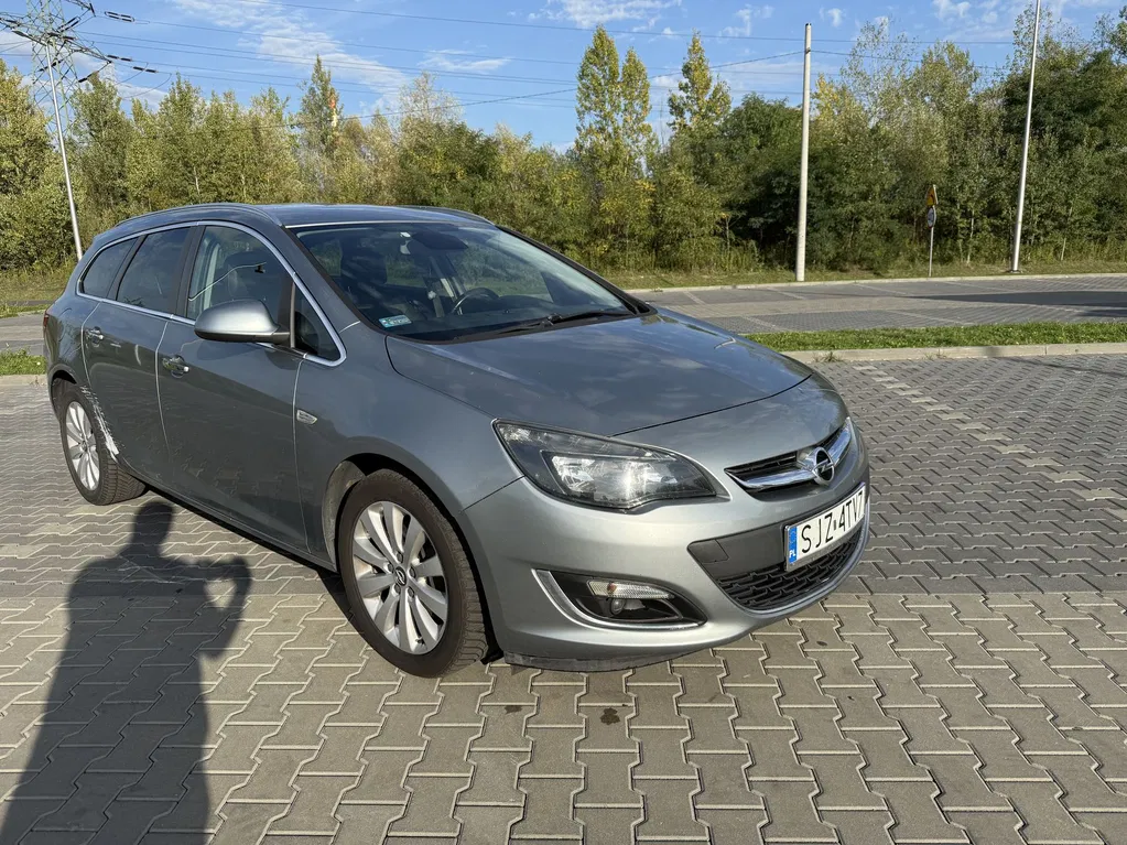 Zdjęcie: 2013 Opel Astra