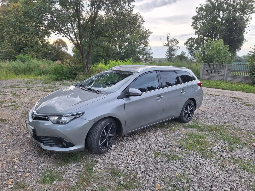 Zdjęcie: 2016 Toyota Auris