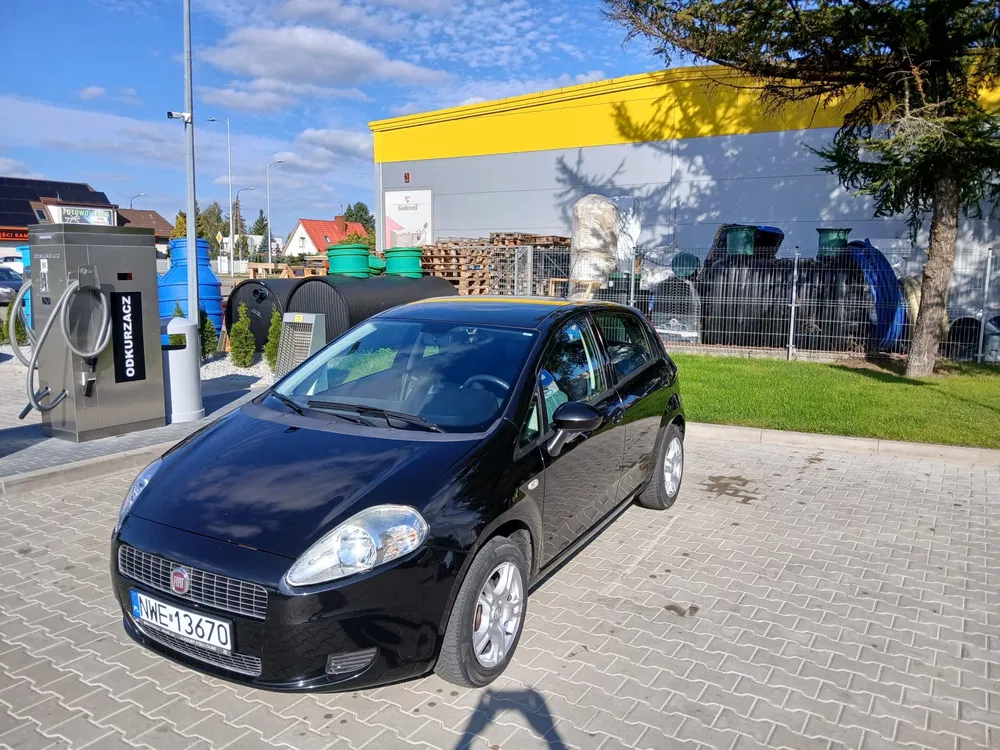 Zdjęcie: 2009 Fiat Grande Punto
