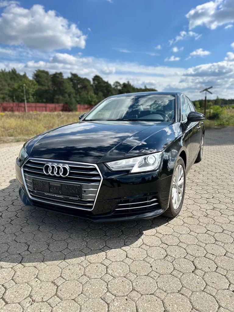 Zdjęcie: 2017 Audi A4Limousine