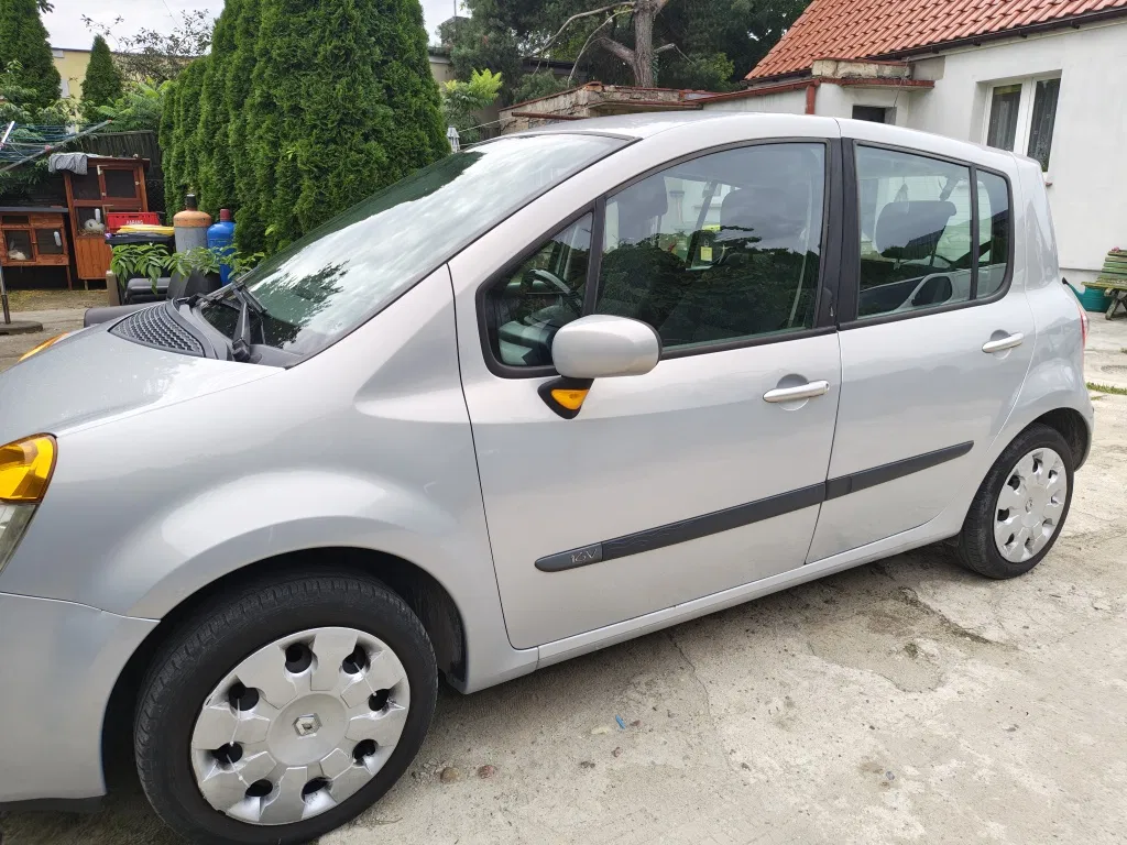 Zdjęcie: 2006 Renault 4