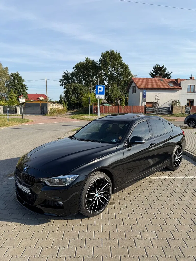 Zdjęcie: 2017 BMW Seria 3