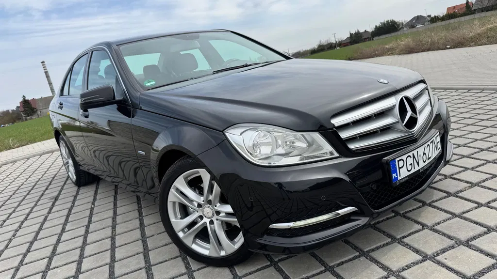 Zdjęcie: 2011 Mercedes-Benz C Klasa