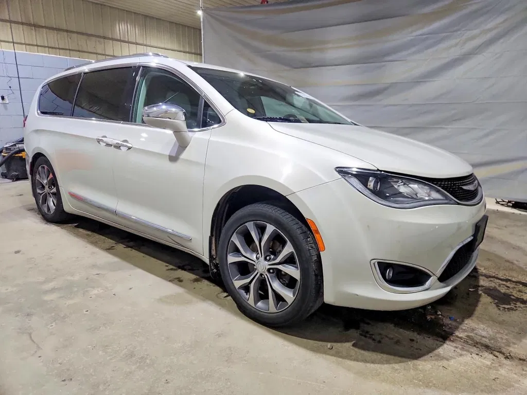 Zdjęcie: 2017 Chrysler Pacifica