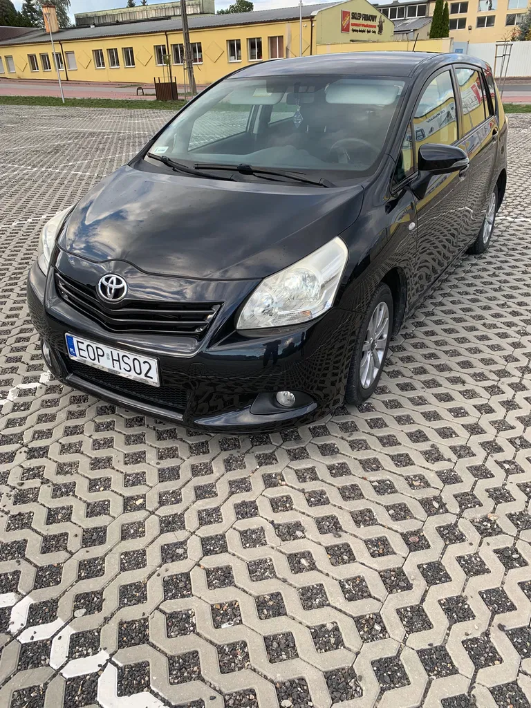 Zdjęcie: 2010 Toyota Verso