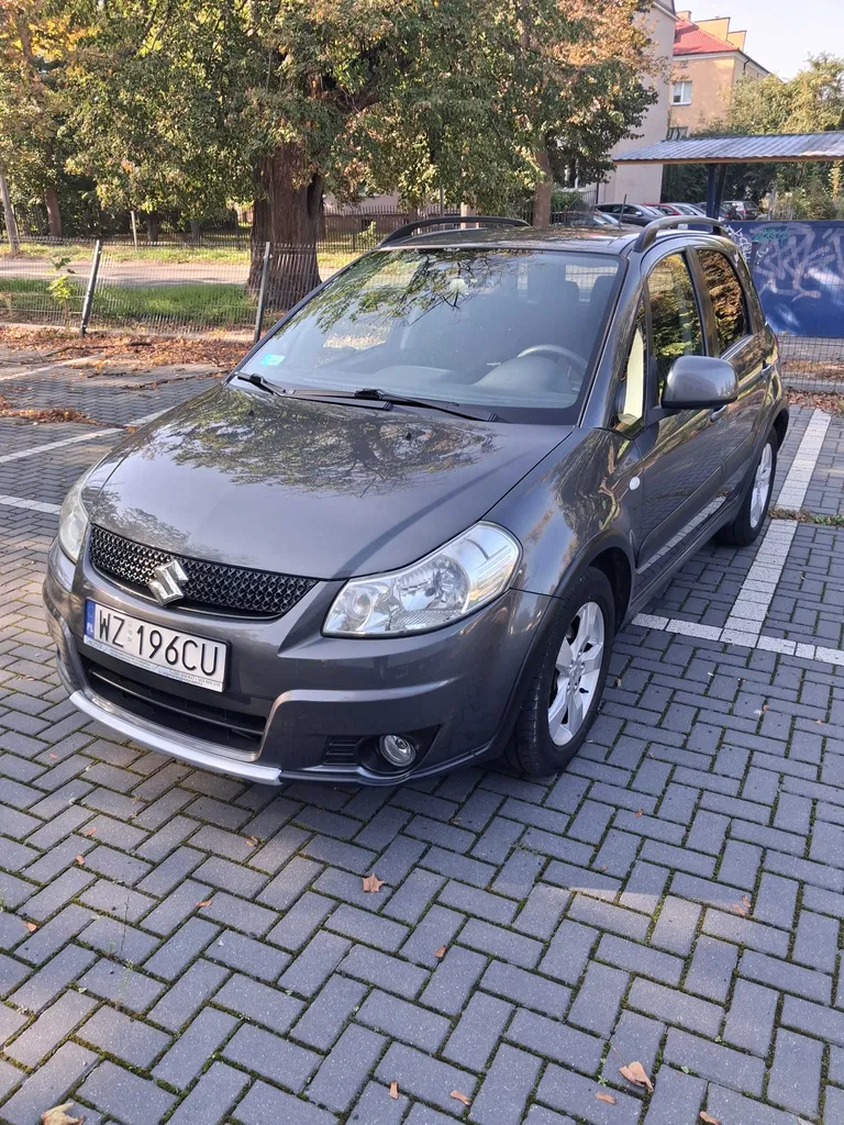 Zdjęcie: 2010 Suzuki SX4