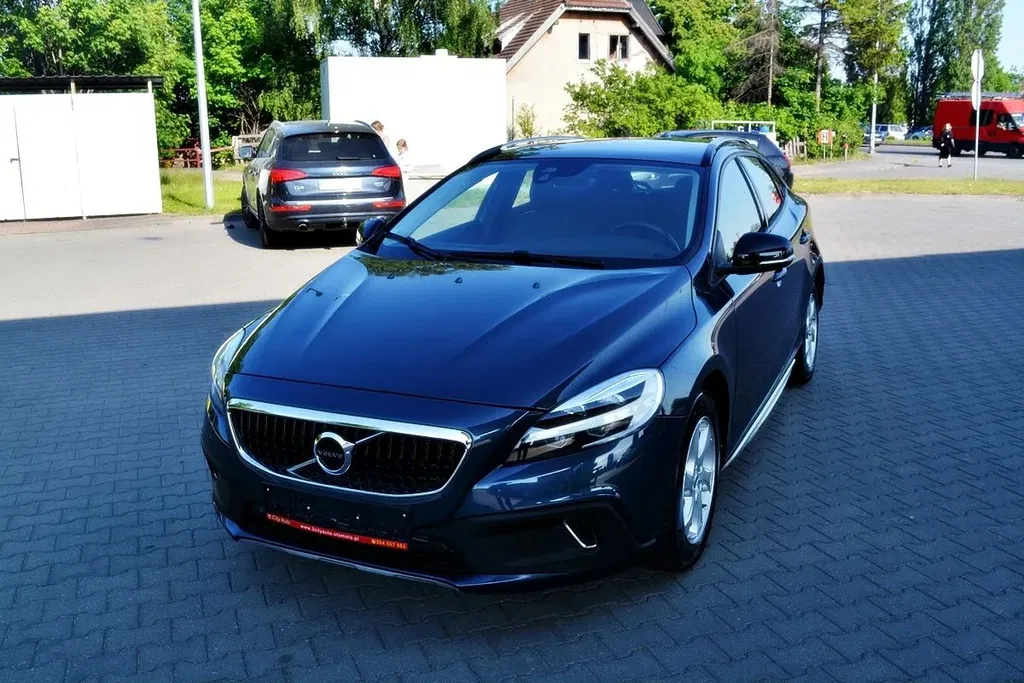 Zdjęcie: 2019 Volvo V40 Cross Country