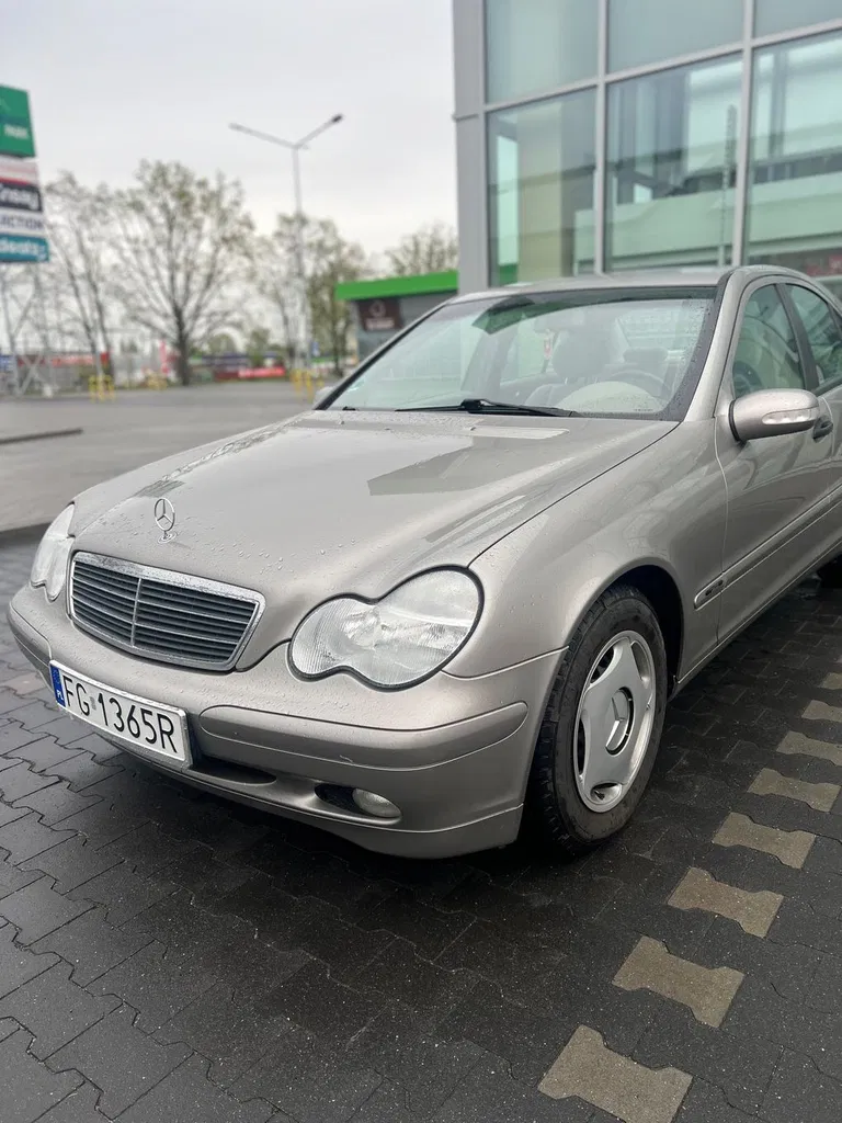 Zdjęcie: 2003 Mercedes-Benz C Klasa