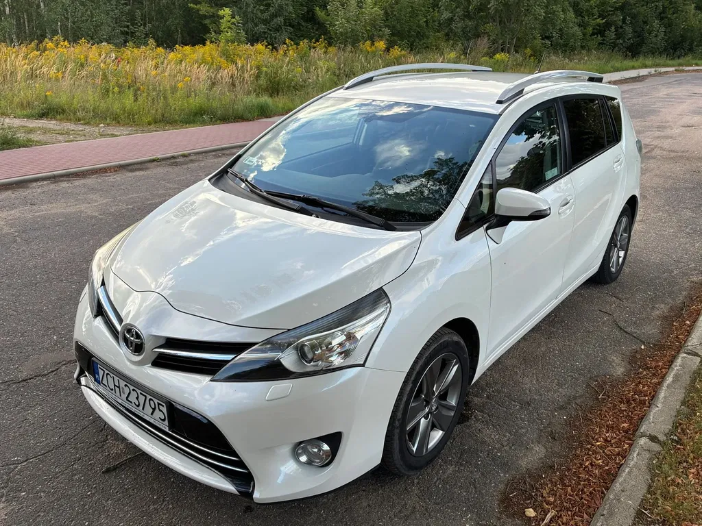 Zdjęcie: 2014 Toyota Verso