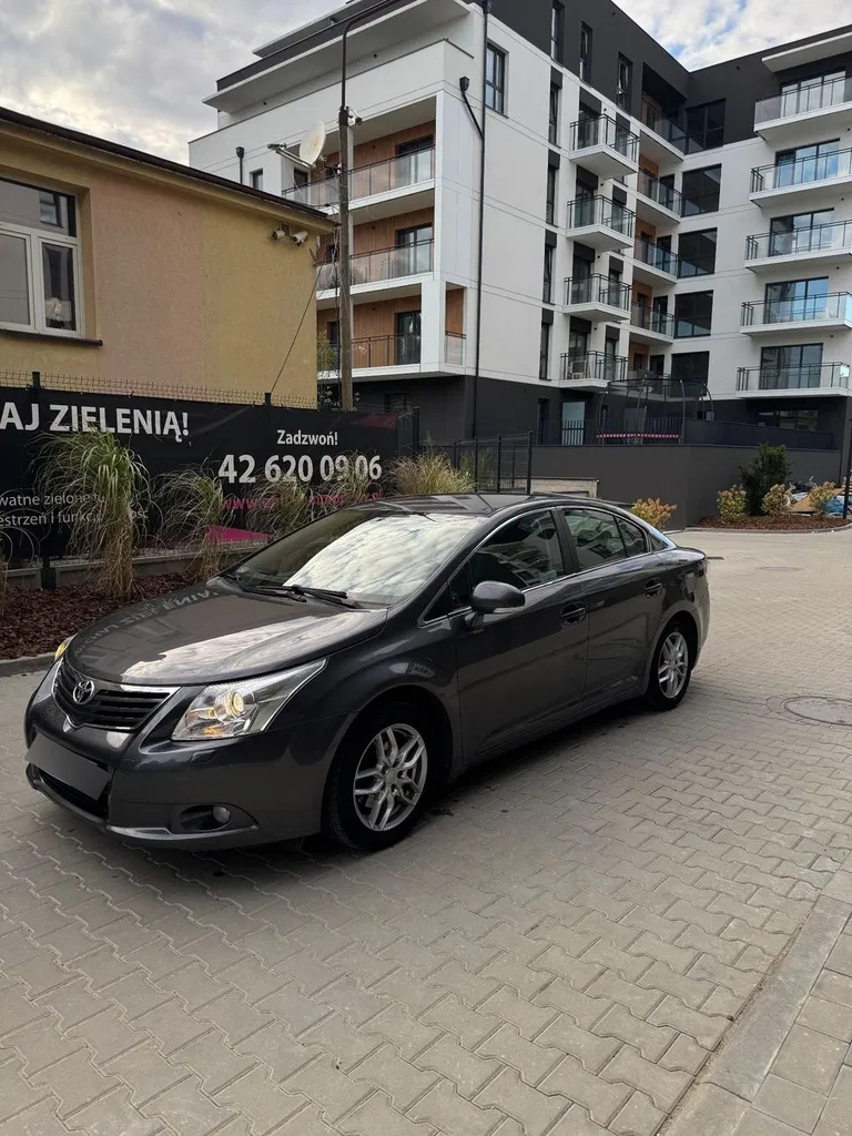 Zdjęcie: 2009 Toyota Avensis