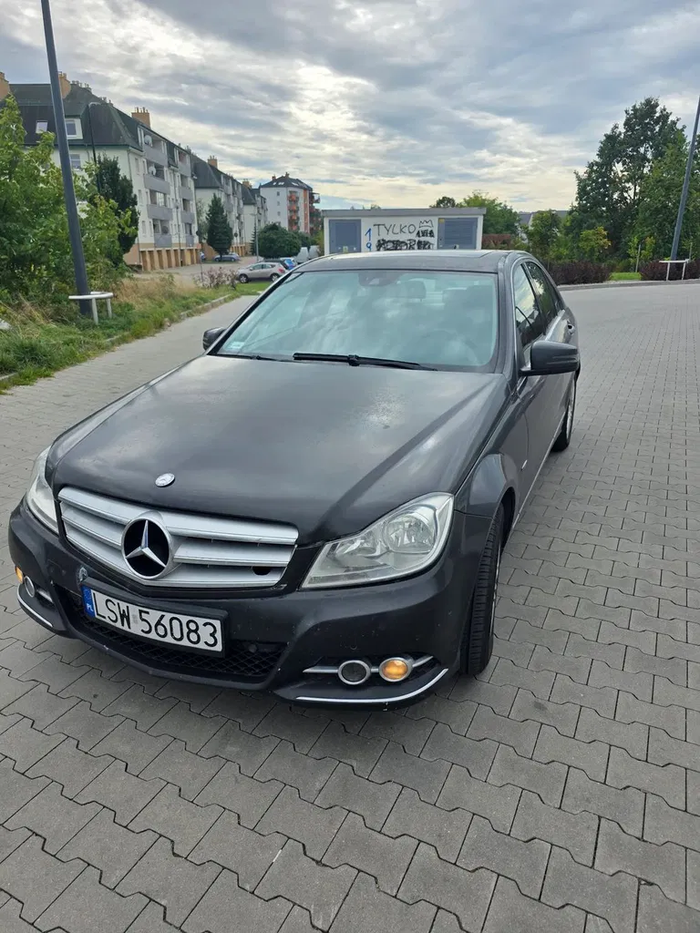 Zdjęcie: 2011 Mercedes-Benz C Klasa