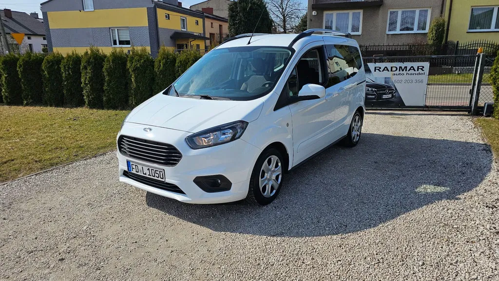 Zdjęcie: 2021 Ford Tourneo Courier