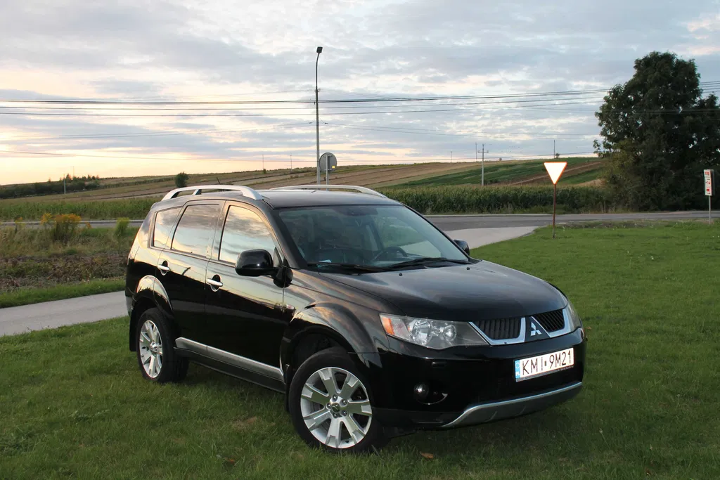 Zdjęcie: 2008 Mitsubishi Outlander