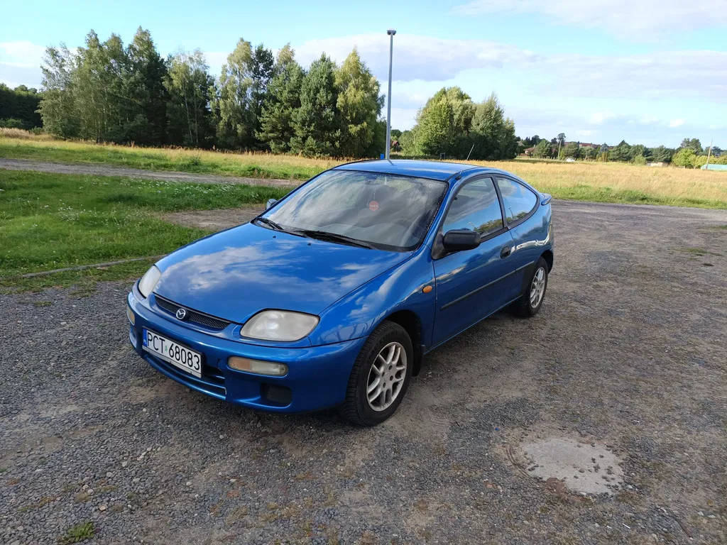 Zdjęcie: 1997 Mazda 323