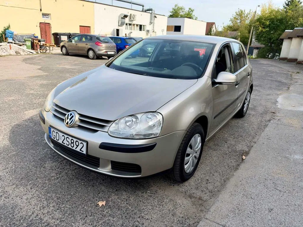 Zdjęcie: 2004 Volkswagen Golf