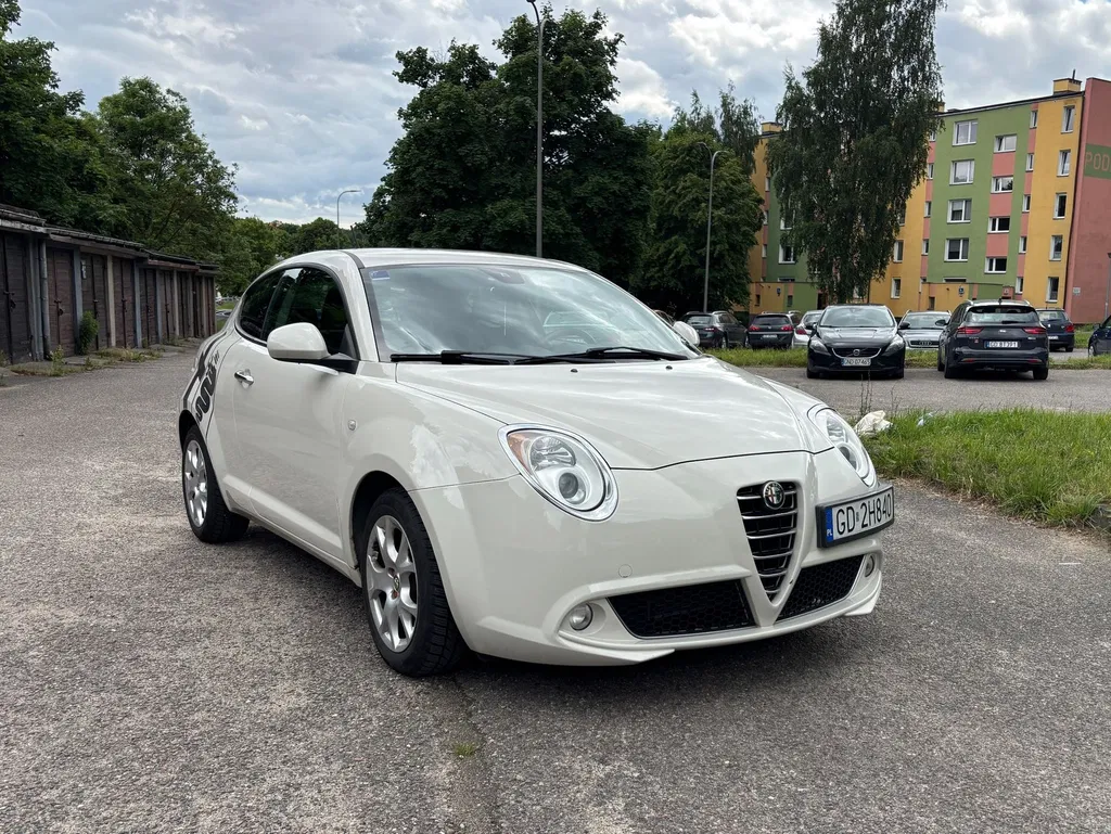 Zdjęcie: 2012 Alfa Romeo Mito