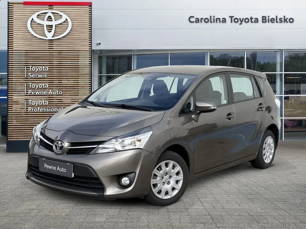 Zdjęcie: 2017 Toyota Verso