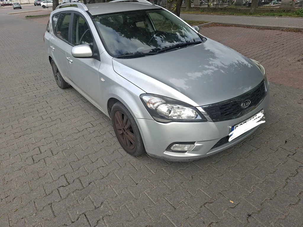 Zdjęcie: 2011 Kia Cee'd
