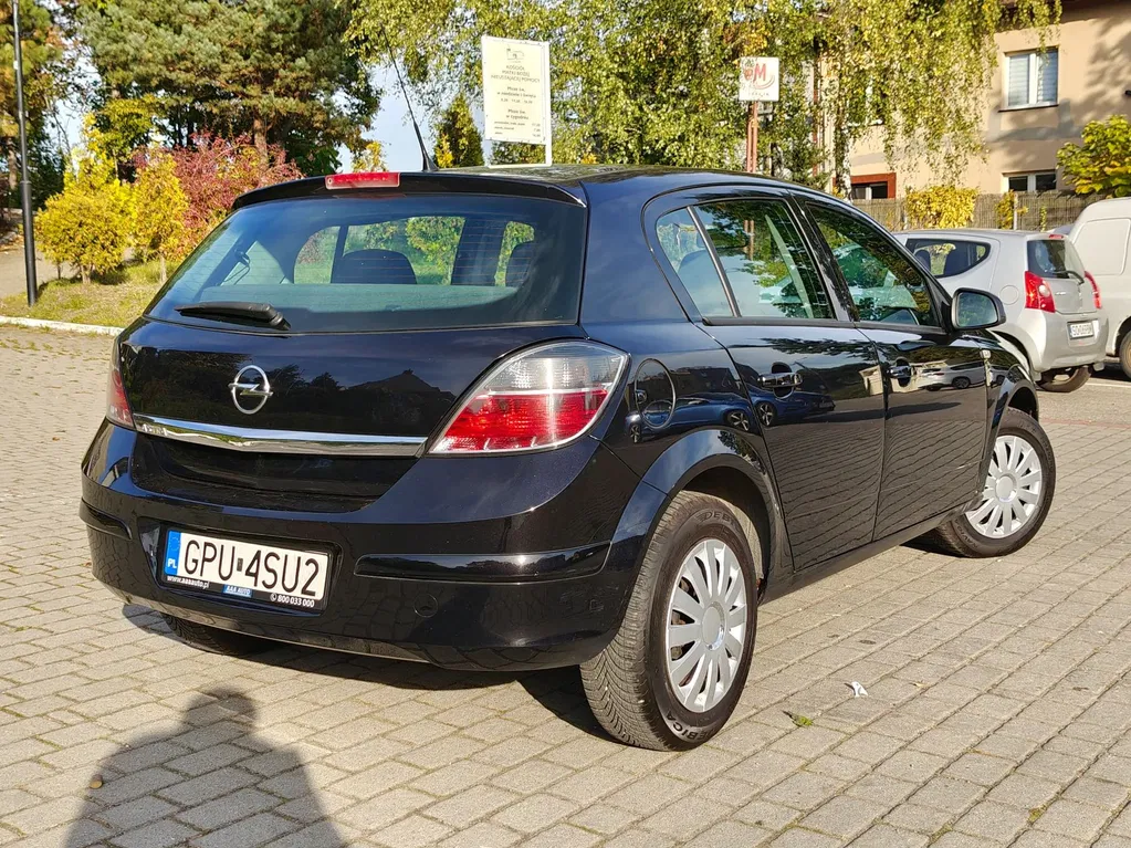 Zdjęcie: 2010 Opel Astra