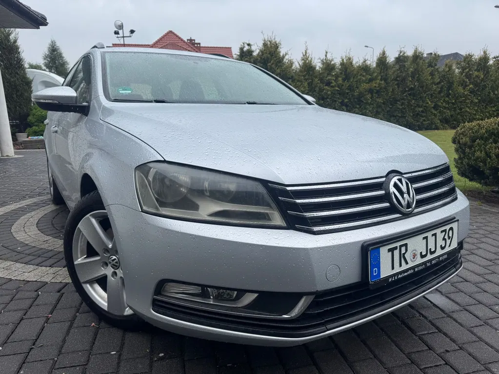 Zdjęcie: 2011 Volkswagen Passat
