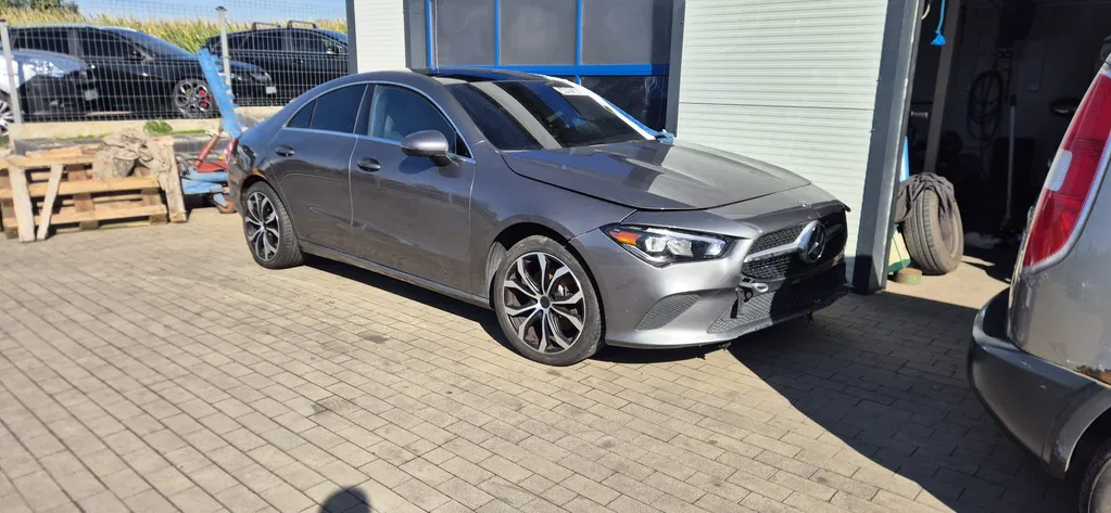Zdjęcie: 2020 Mercedes-Benz CLA