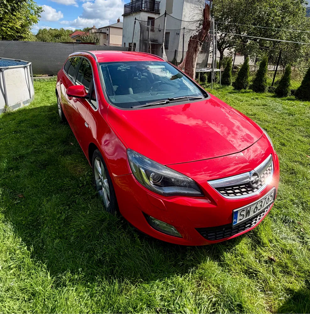 Zdjęcie: 2010 Opel Astra