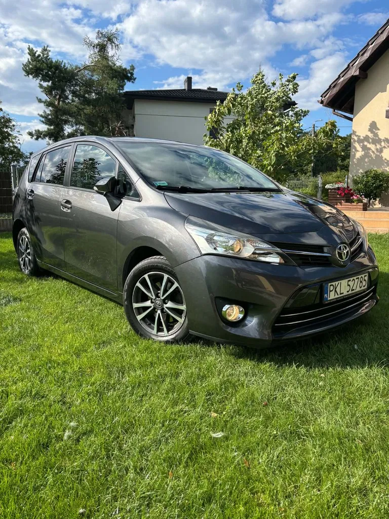 Zdjęcie: 2014 Toyota Verso
