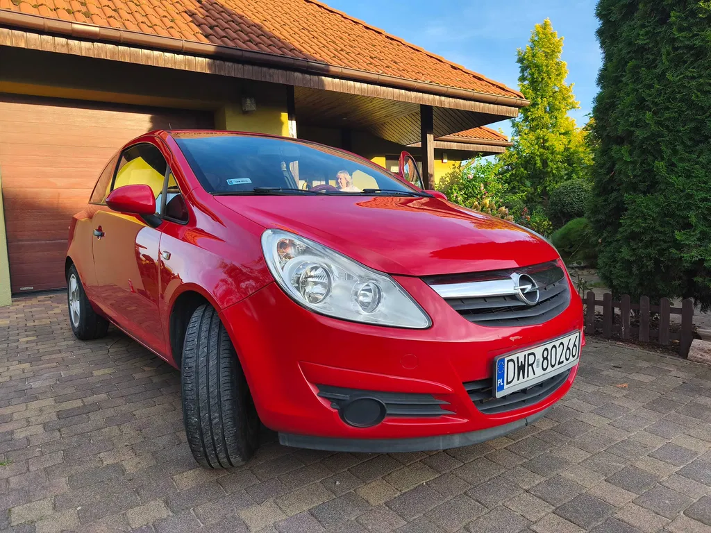 Zdjęcie: 2010 Opel Corsa