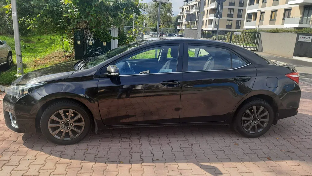 Zdjęcie: 2015 Toyota Corolla