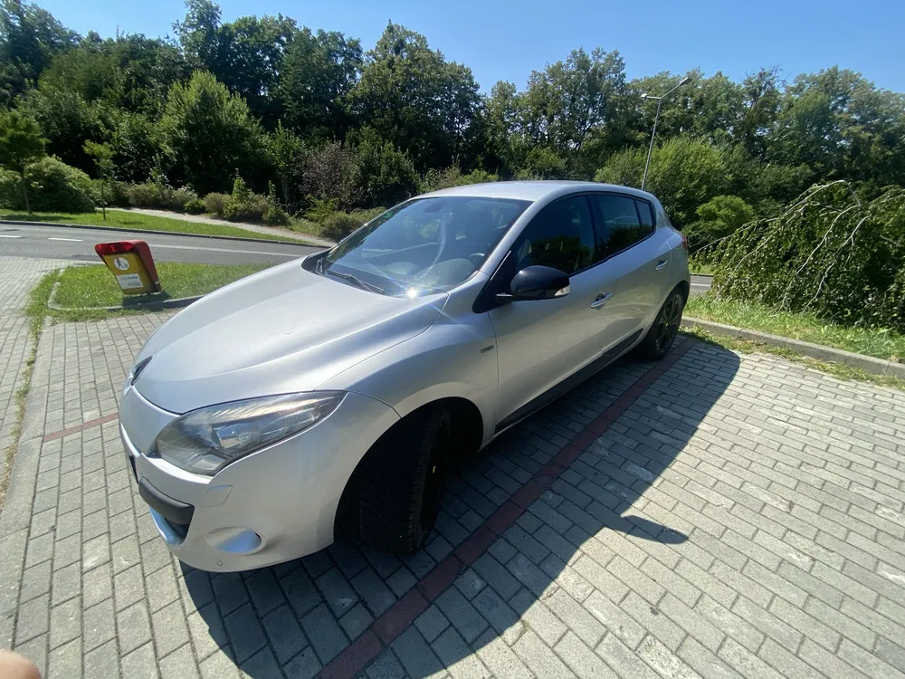 Zdjęcie: 2011 Renault Megane