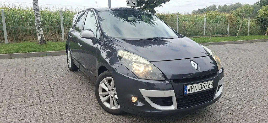 Zdjęcie: 2011 Renault Scenic