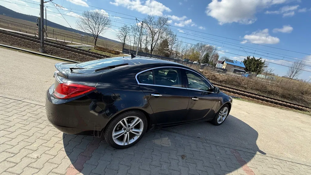 Zdjęcie: 2011 Opel Insignia