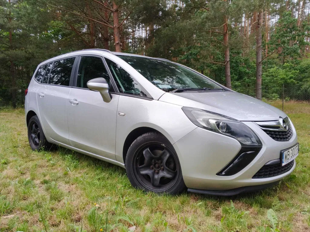 Zdjęcie: 2012 Opel Zafira