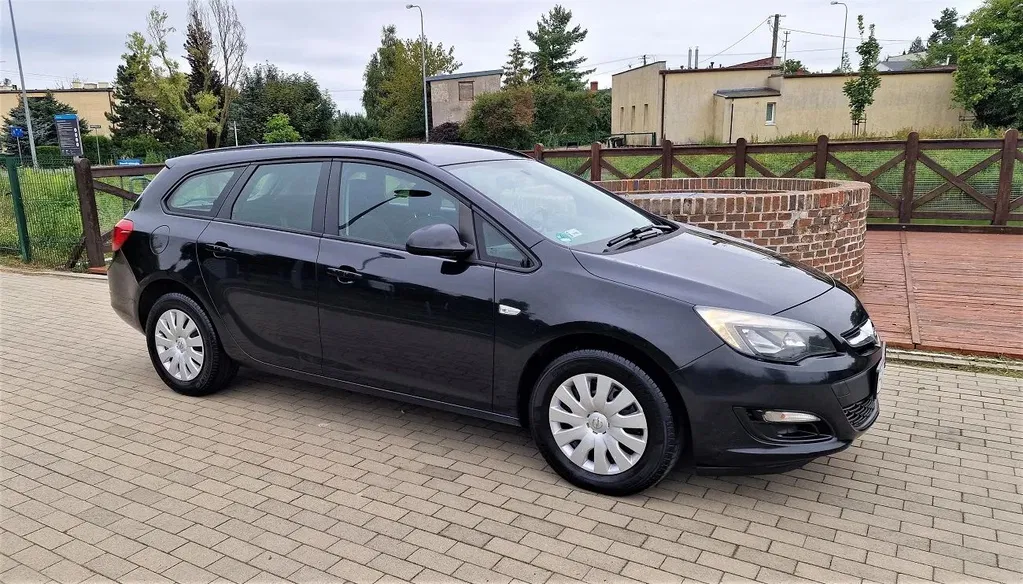 Zdjęcie: 2015 Opel Astra